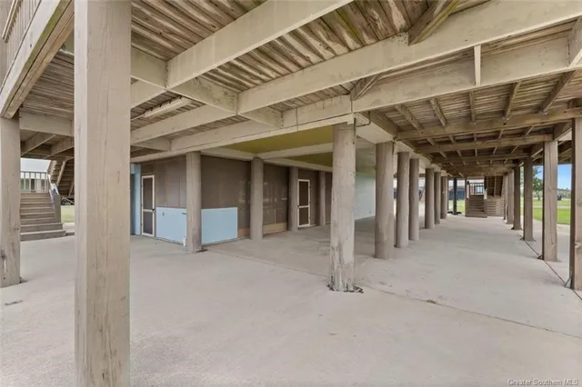 $399,900 | 103 Sandpiper Lane, Lake Charles, LA 70607