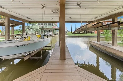 $399,900 | 103 Sandpiper Lane, Lake Charles, LA 70607