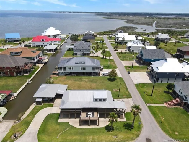 $399,900 | 103 Sandpiper Lane, Lake Charles, LA 70607