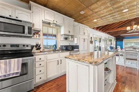 $399,900 | 103 Sandpiper Lane, Lake Charles, LA 70607