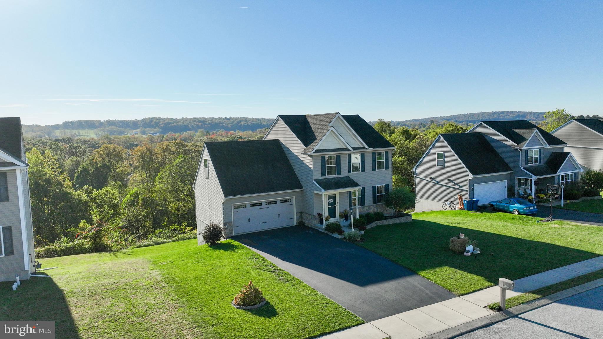385 Riviera Street Mount Wolf, PA 17347 - Photo 2 of 65 Gallery Image 2