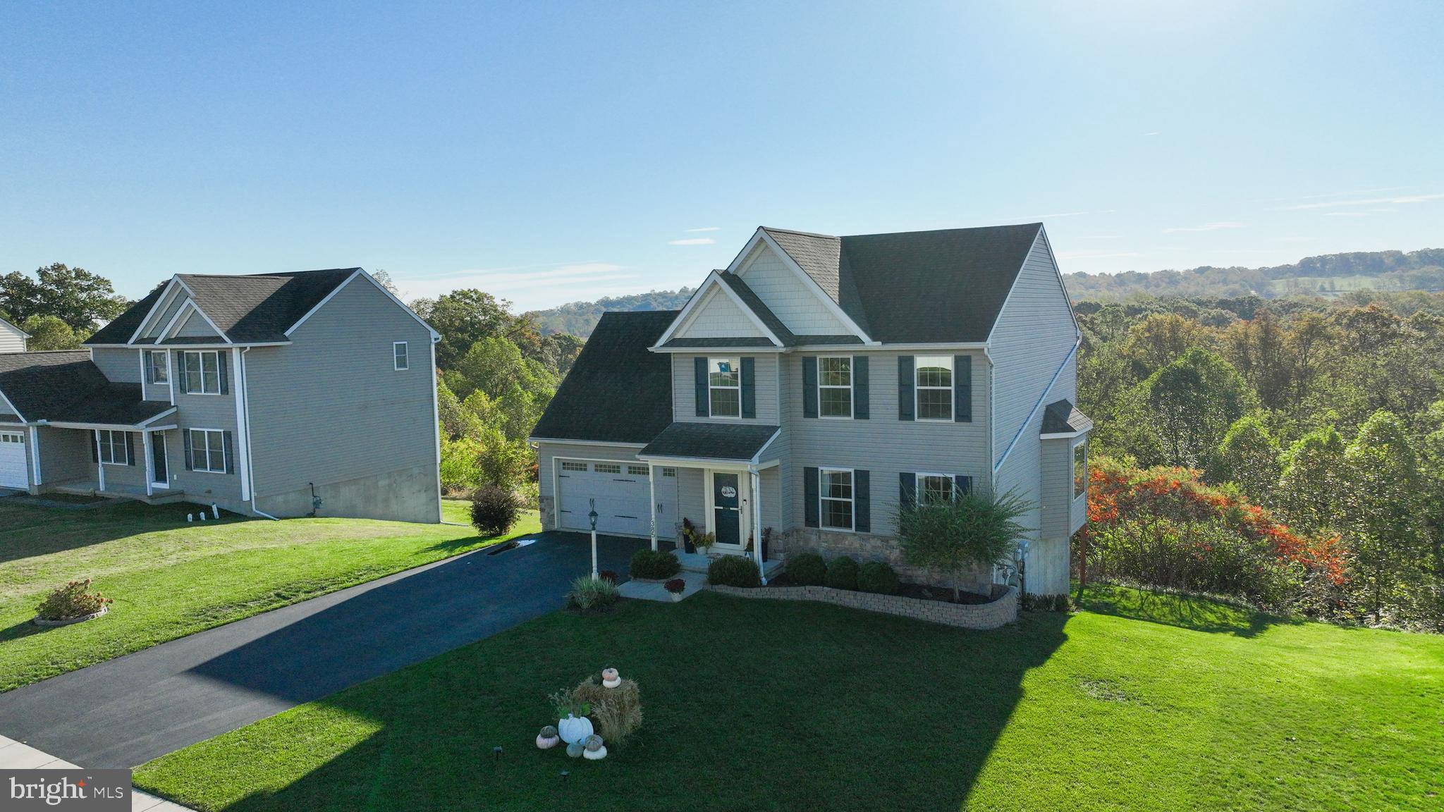 385 Riviera Street Mount Wolf, PA 17347 - Photo 3 of 65 Gallery Image 3