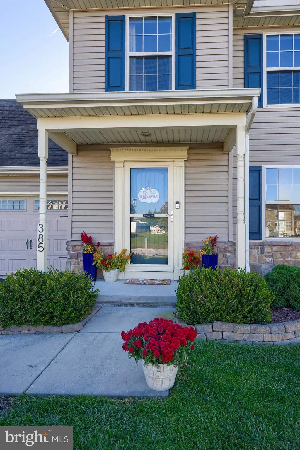 385 Riviera Street Mount Wolf, PA 17347 - Photo 5 of 65 Gallery Image 5