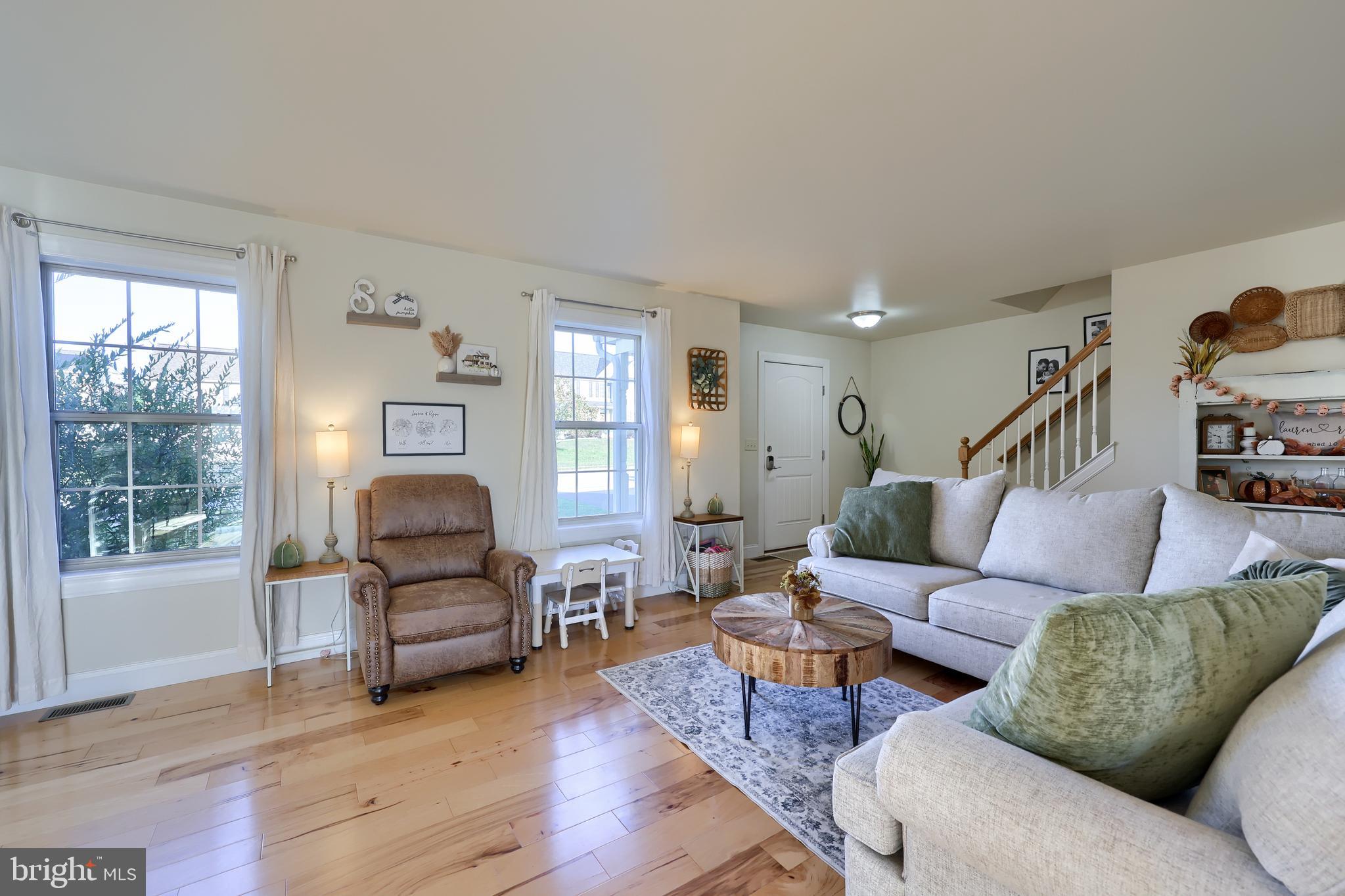 385 Riviera Street Mount Wolf, PA 17347 - Photo 8 of 65 Gallery Image 8