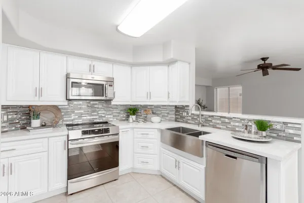 $560,000 | 3611 East Windmere Drive, Phoenix, AZ 85048