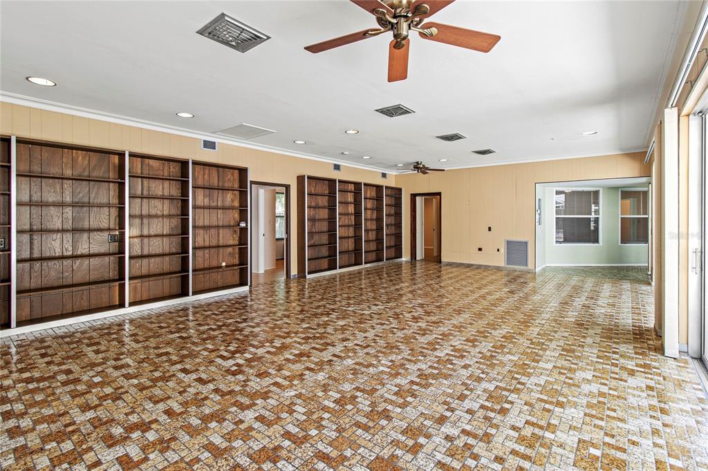 2605 Desoto Road Sarasota, FL 34243 - Photo 18 of 27 a view of an empty room
