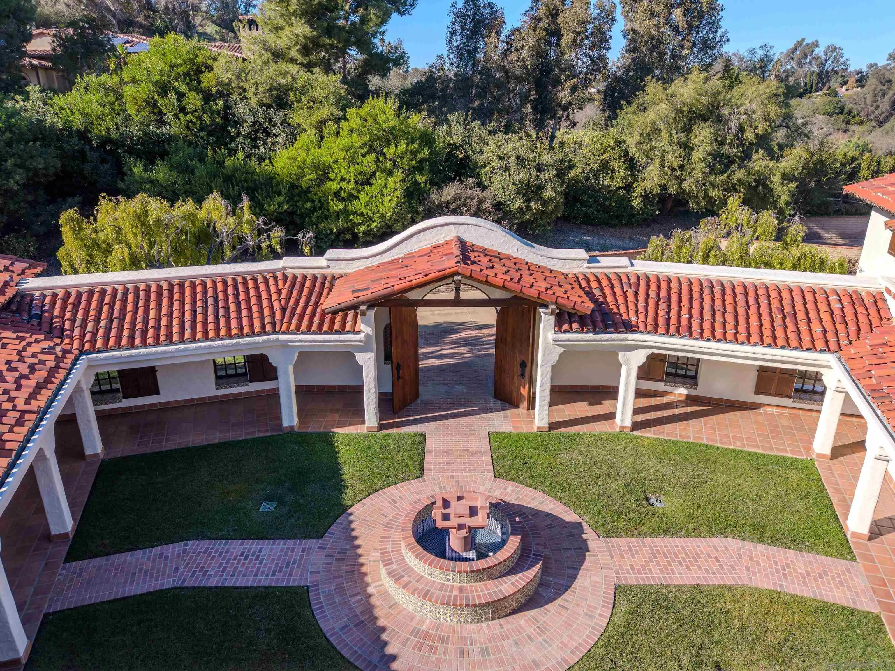 5443 Calzada Del Bosque Rancho Santa Fe, CA 92067 - Photo 9 of 30