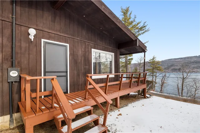 $999,000 | 15079 West Lake Road, Pulteney, NY 14418