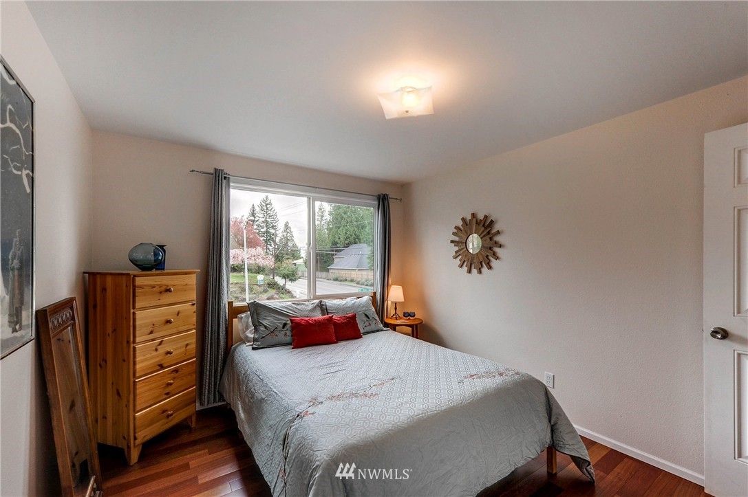 10420 Northeast 201st Street Bothell, WA 98011 - Photo 18 of 25