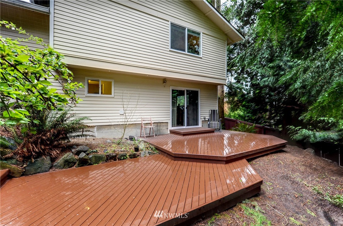 10420 Northeast 201st Street Bothell, WA 98011 - Photo 24 of 25