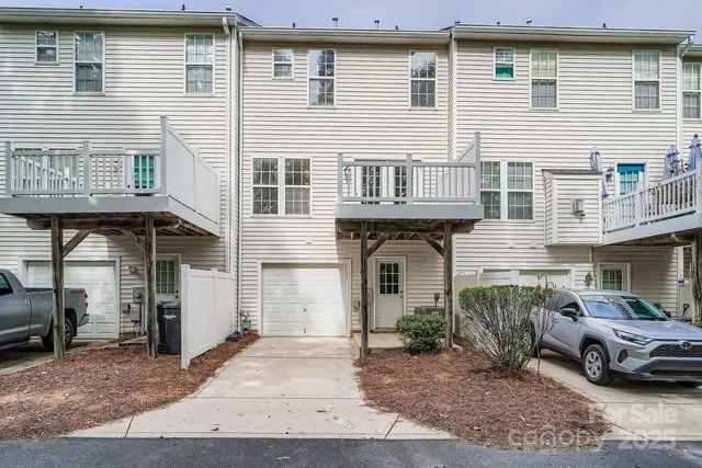 $399,900 | 11539 Destin Lane, Charlotte, NC 28277