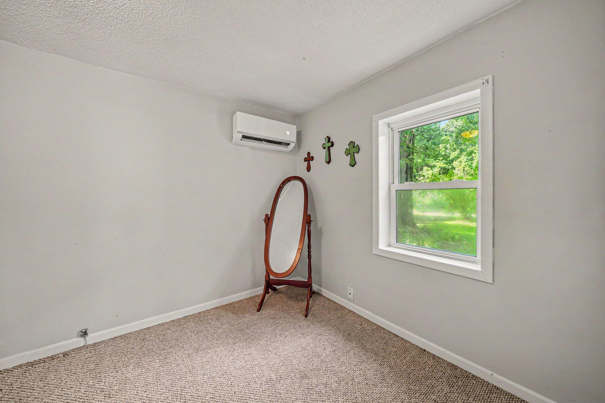 4650 Carmody Road Benton Harbor, MI 49022 - Photo 9 of 18 010_file_1265