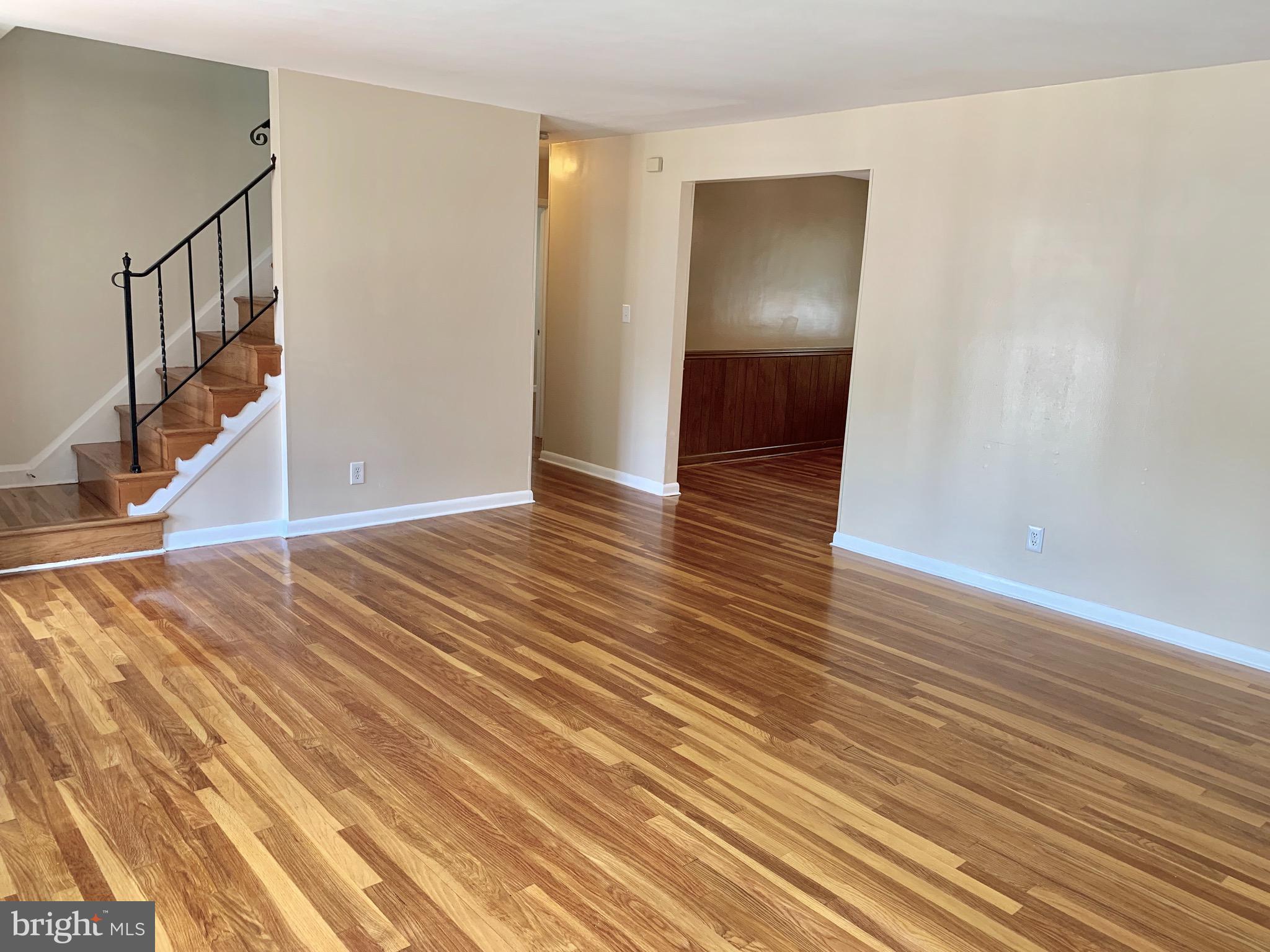 3819 Collier Road Randallstown, MD 21133 - Photo 4 of 41 Living Room