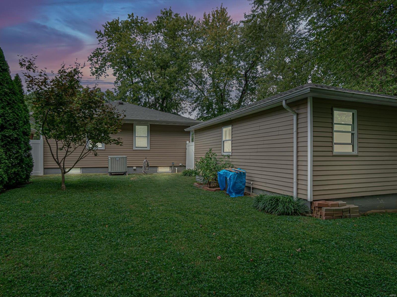 1018 Villa Ridge Way Collinsville, IL 62234 - Photo 25 of 28 Gallery Image 25