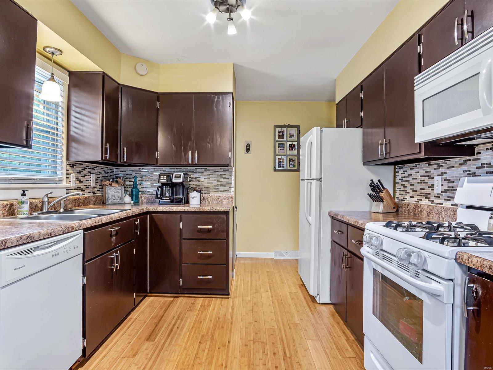 1018 Villa Ridge Way Collinsville, IL 62234 - Photo 10 of 28 Gallery Image 10