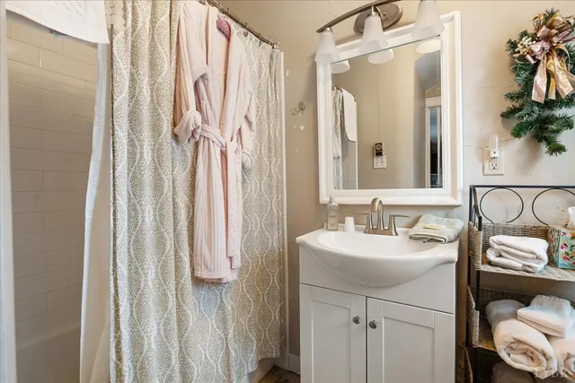 $1,100,000 | 1670-1694 Church Street, Appomattox, VA 24522