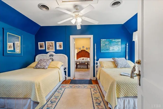 $1,100,000 | 1670-1694 Church Street, Appomattox, VA 24522