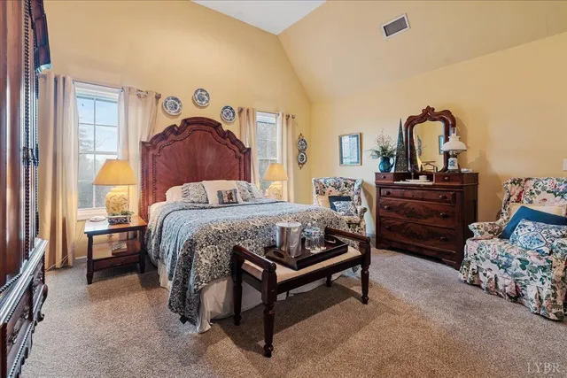 $1,100,000 | 1670-1694 Church Street, Appomattox, VA 24522