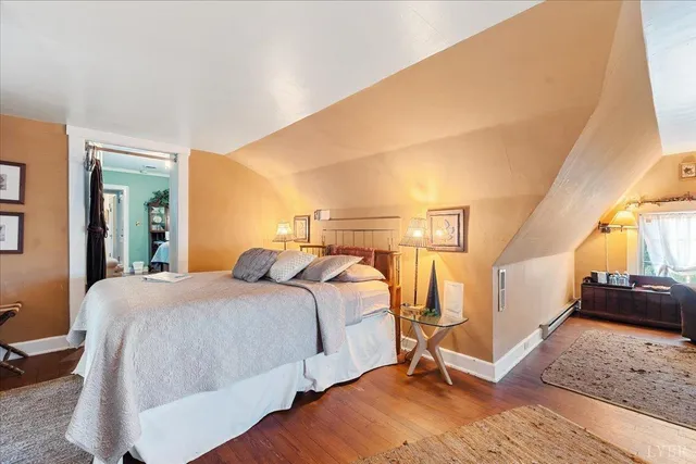 $1,100,000 | 1670-1694 Church Street, Appomattox, VA 24522