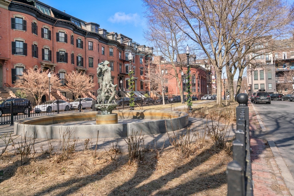 18 Worcester Square, Unit 2 Boston, MA 02118 - Photo 25 of 27