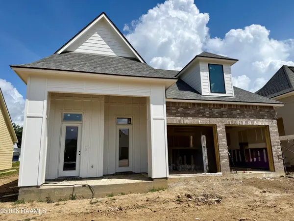 $409,900 | 113 Fountain Mdw Drive, Broussard, LA 70518