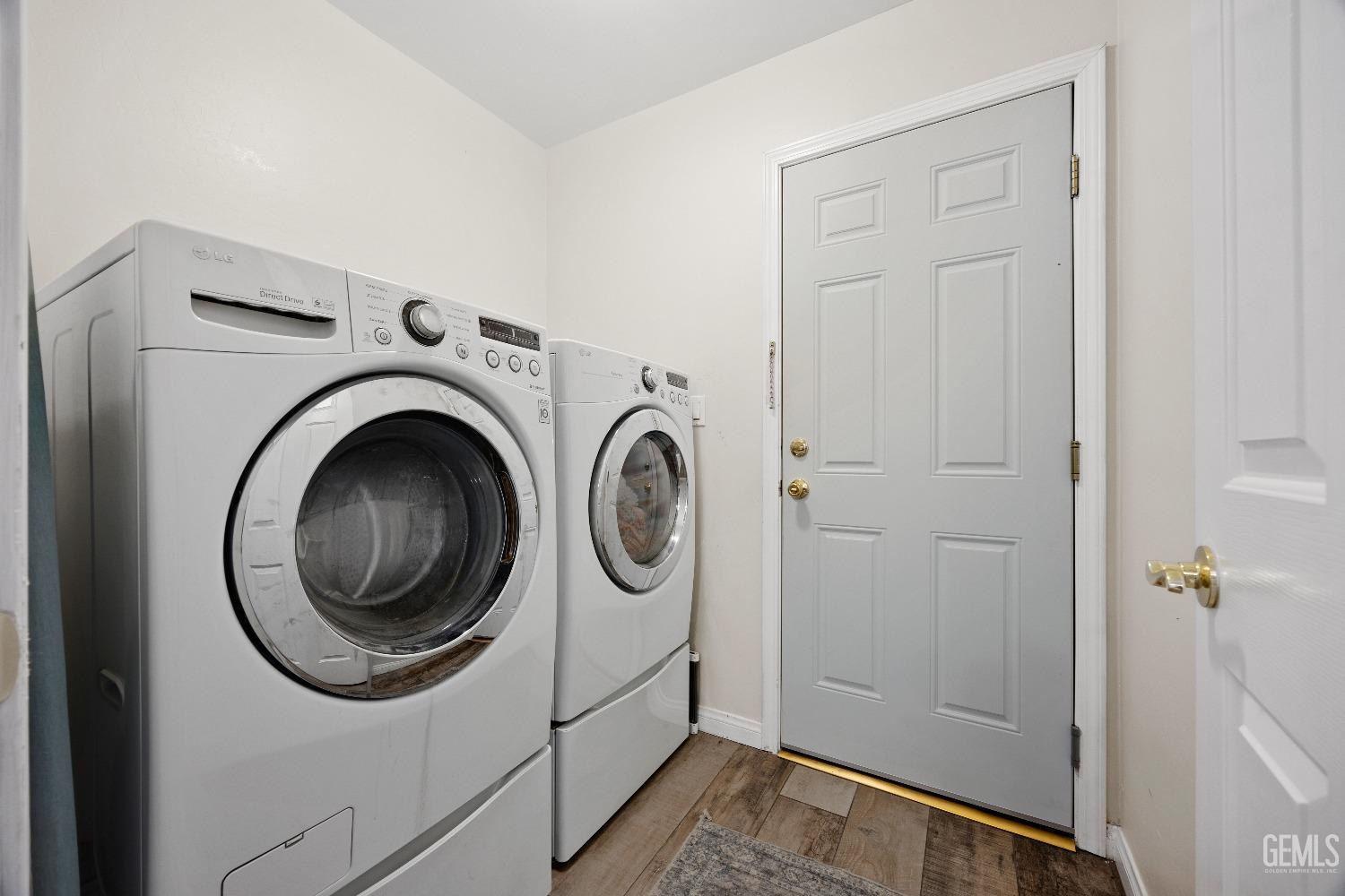 Undisclosed Address Bakersfield, CA 93311 - Photo 27 of 30 a utility room with dryer and washer