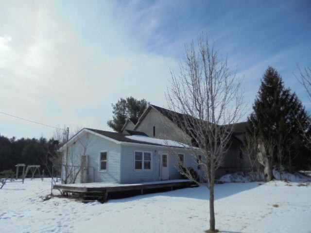 7287 West Fremont Road Blanchard, MI 49310 - Photo 1 of 21 DSC00709