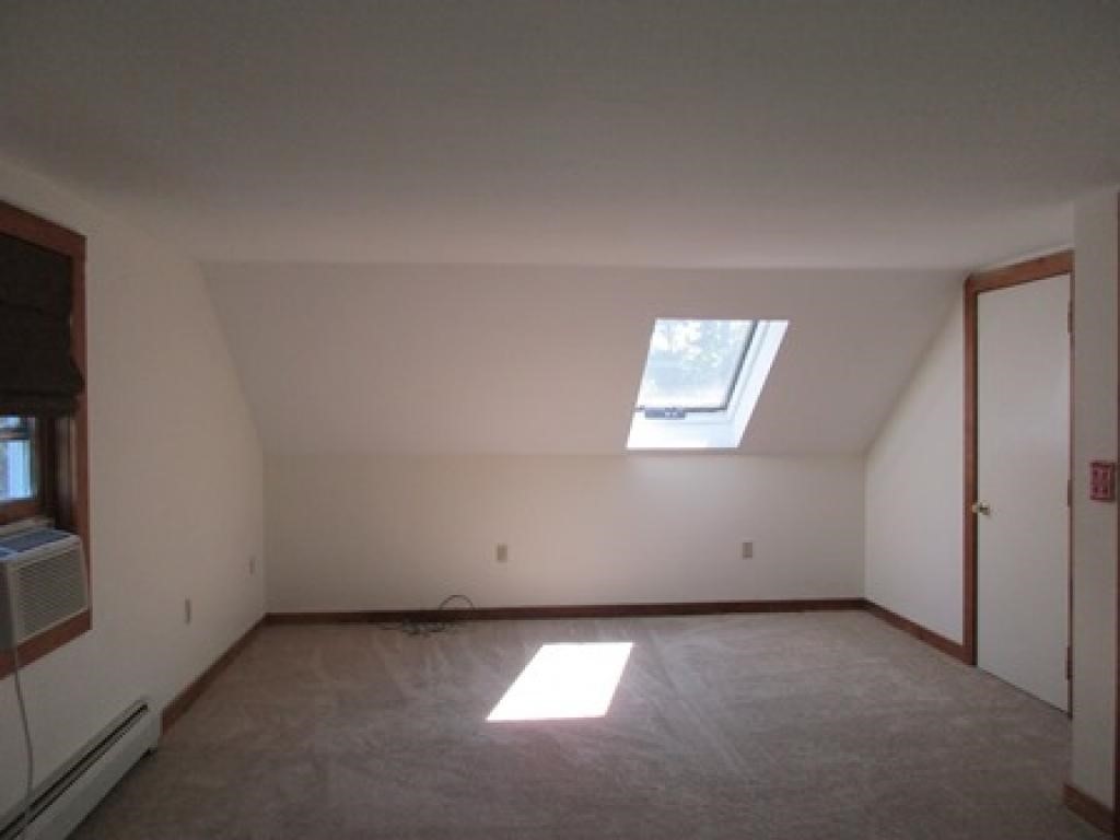 47 Ring Road Chichester, NH 03258 - Photo 4 of 30