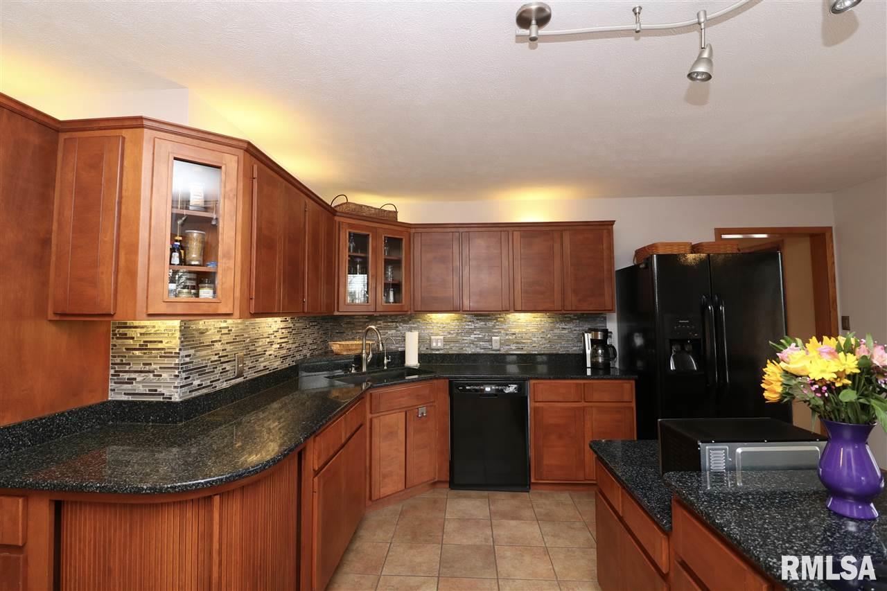 23753 North 200 E Road Long Point, IL 61333 - Photo 6 of 36