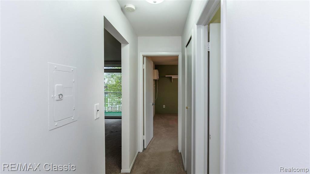 4905 Crooks Road, Unit B4 Royal Oak, MI 48073 - Photo 27 of 36