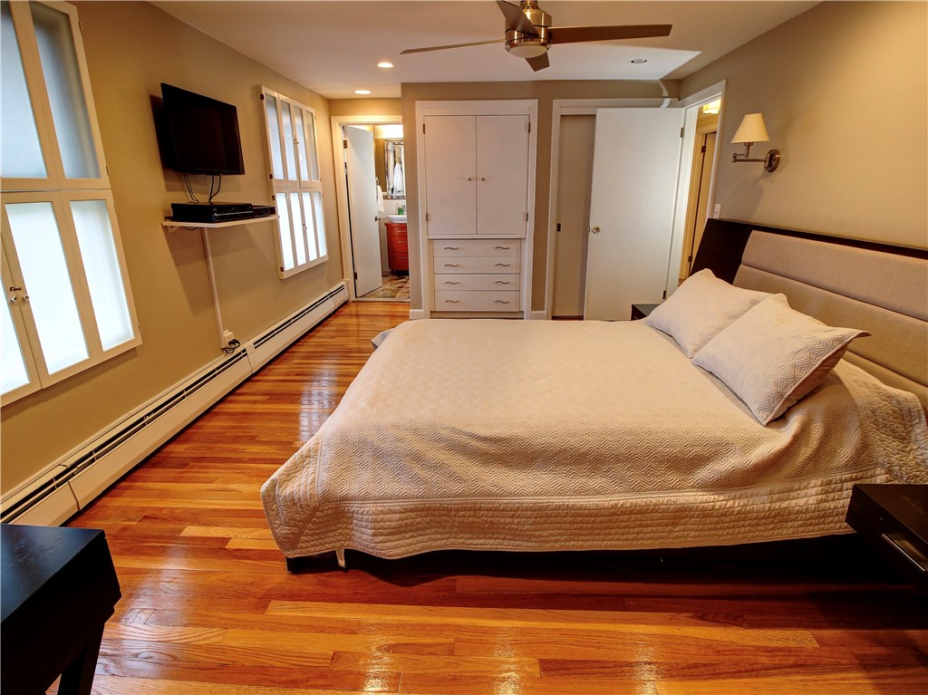 54 Bennington Road Cranston, RI 02920 - Photo 14 of 22