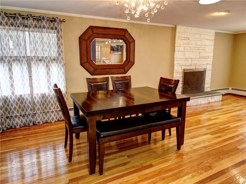 54 Bennington Road Cranston, RI 02920 - Photo 8 of 22