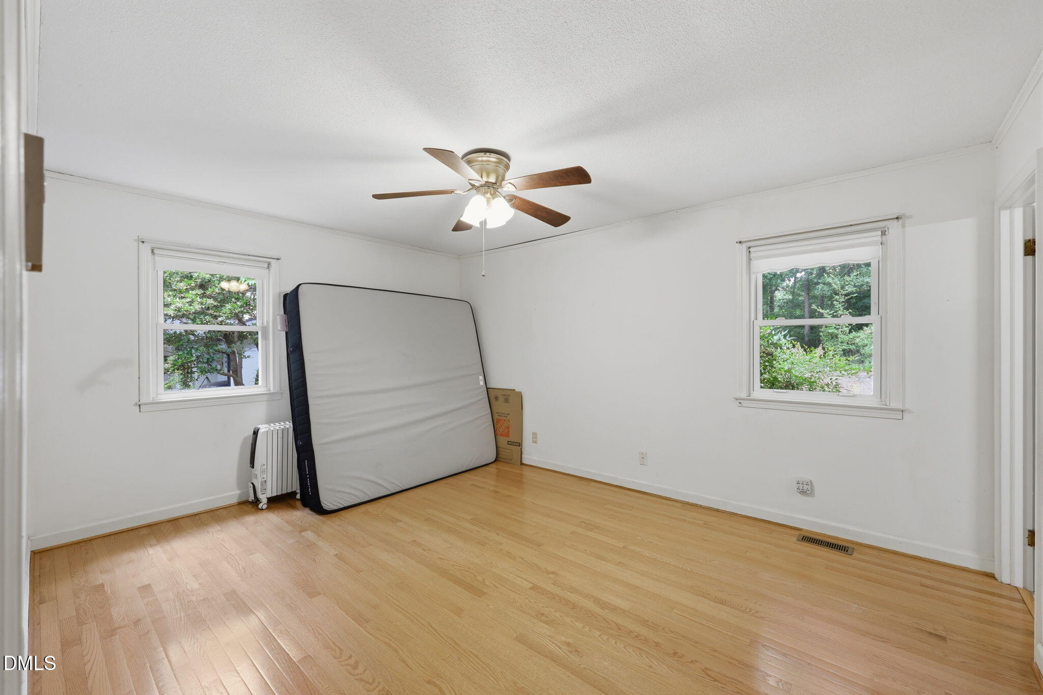 609 Canterbury Road Sanford, NC 27330 - Photo 27 of 38 15-web-or-mls-9L1A0585 F Ben Martin