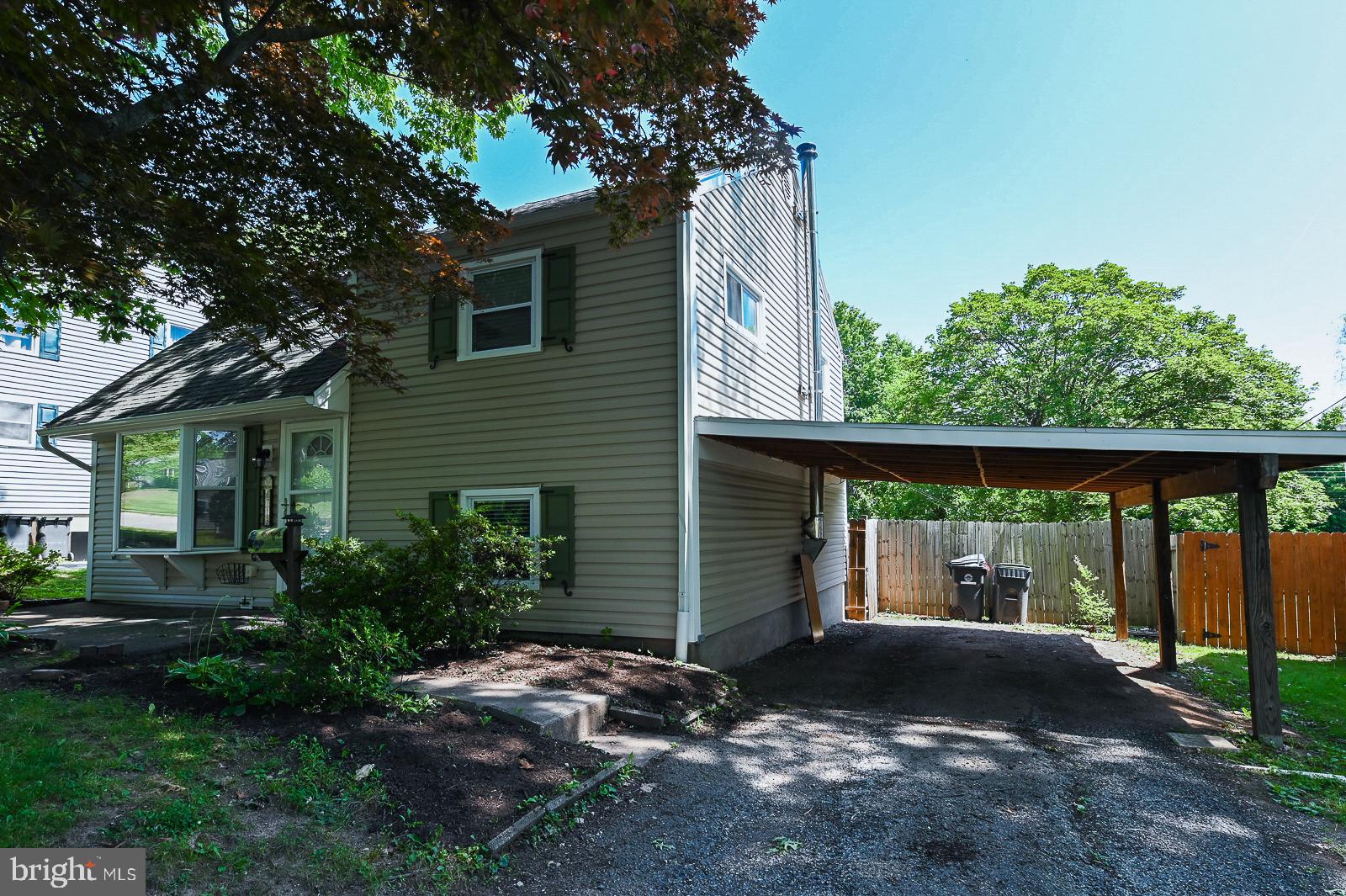 713 Valley Road Phoenixville, PA 19460 - Photo 3 of 36 Carport