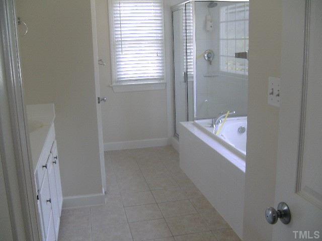 1 Morgans Ridge Lane Durham, NC 27707 - Photo 10 of 17 Master Bathroom