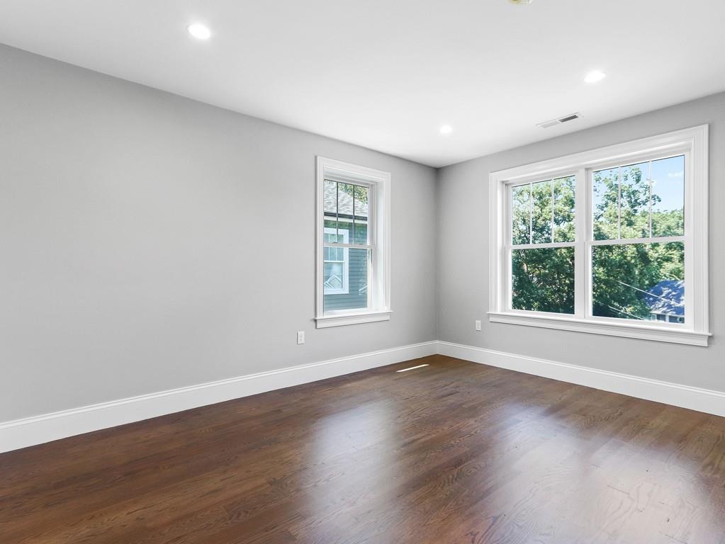 102 Milner Street Waltham, MA 02451 - Photo 15 of 24