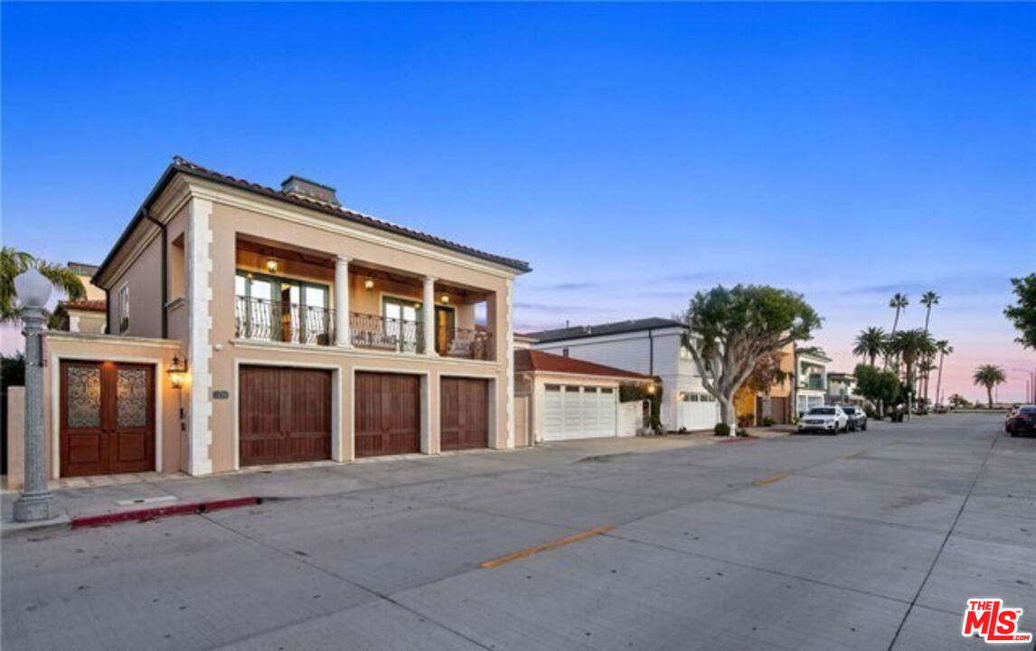 2266 Channel Road Newport Beach, CA 92661 - Photo 31 of 33