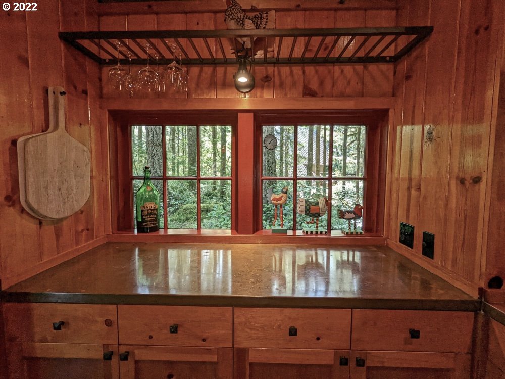 75620 Road 28 Rhododendron, OR 97049 - Photo 10 of 31 Gallery Image 10