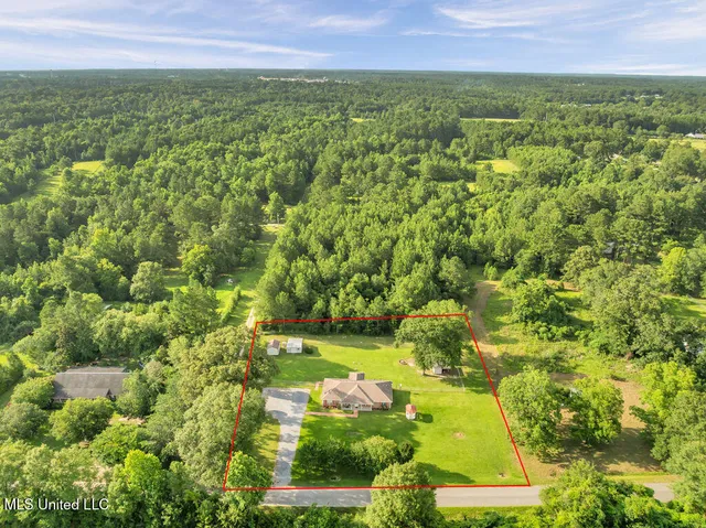 $272,500 | 163 Inda Road, Perkinston, MS 39573