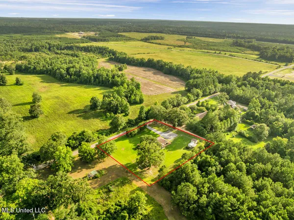 $272,500 | 163 Inda Road, Perkinston, MS 39573