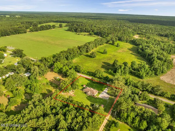 $272,500 | 163 Inda Road, Perkinston, MS 39573