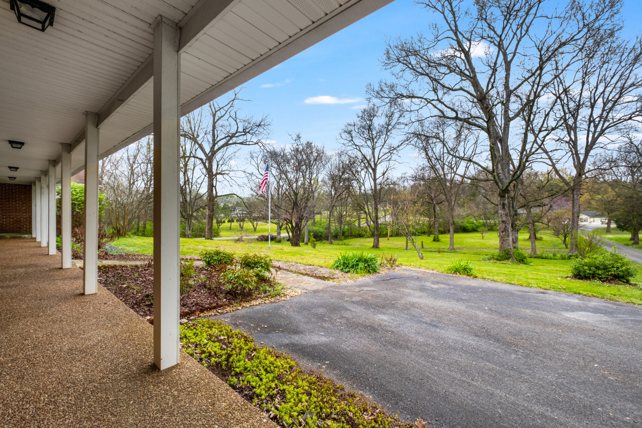 1100 Neelys Bend Road Madison, TN 37115 - Photo 5 of 45 Gallery Image 5