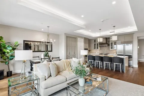 $1,099,000 | 350 Central Avenue, Unit 210, Southlake, TX 76092