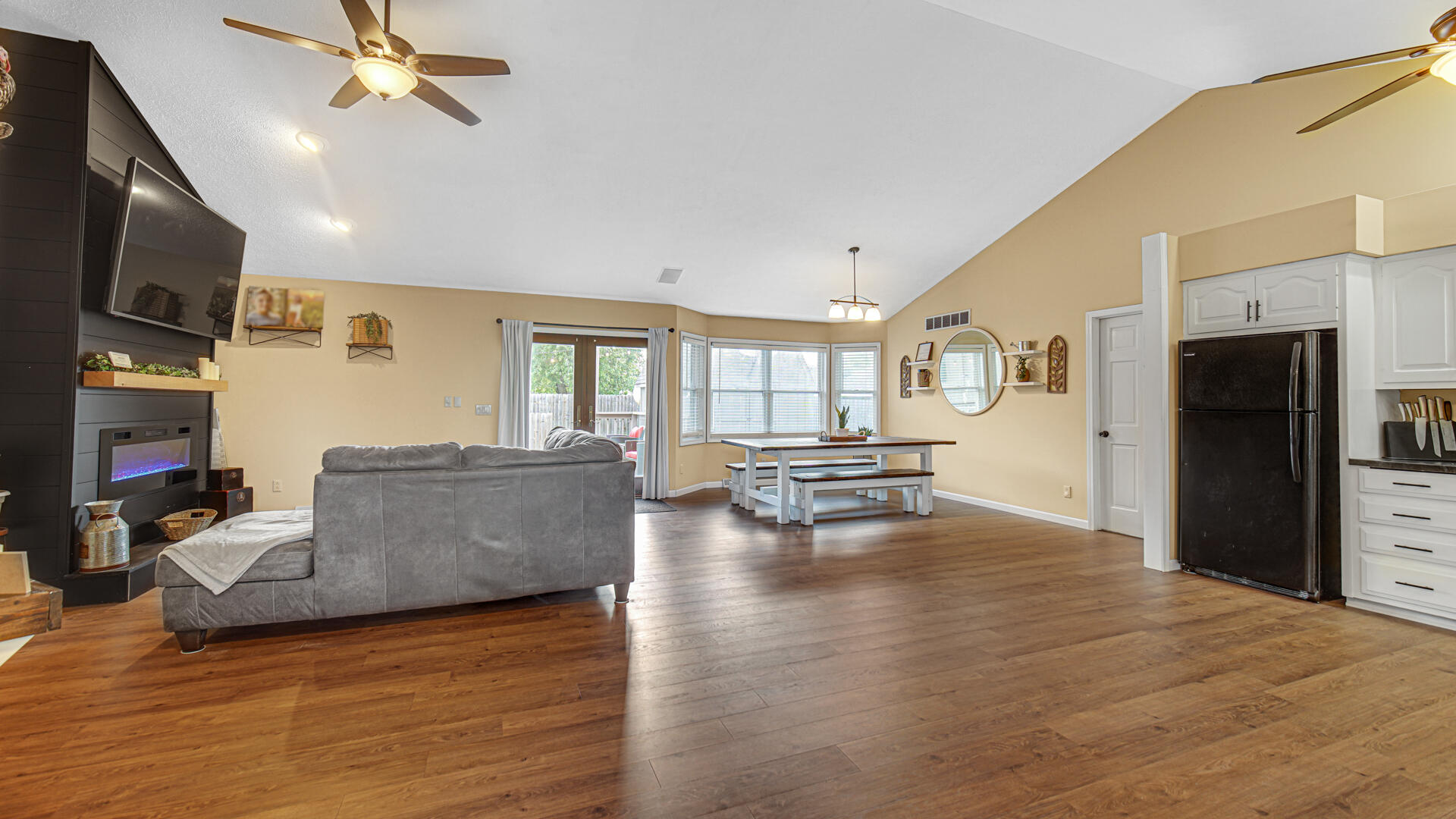 710 North Lucina Street Rensselaer, IN 47978 - Photo 3 of 28 1920x1080