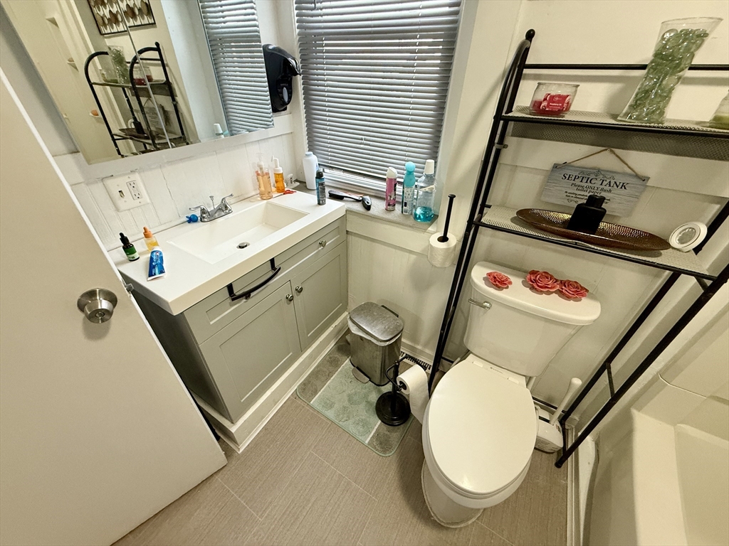 4-6 Maple Street Chester, MA 01011 - Photo 23 of 30