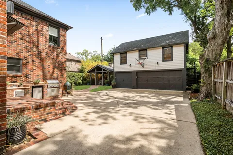 $2,650,000 | 2035 South Boulevard, Houston, TX 77098