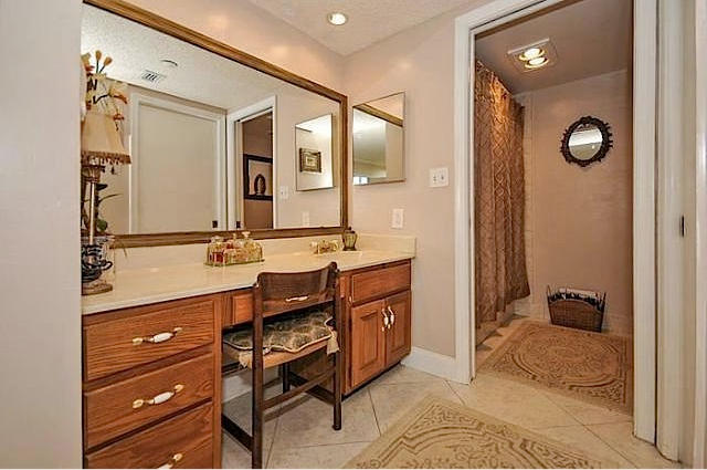 5951 Wellesley Park Drive, Unit 405 Boca Raton, FL 33433 - Photo 13 of 13 Master Bath