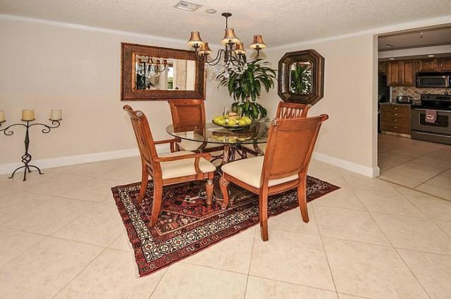 5951 Wellesley Park Drive, Unit 405 Boca Raton, FL 33433 - Photo 8 of 13 Dinning Room
