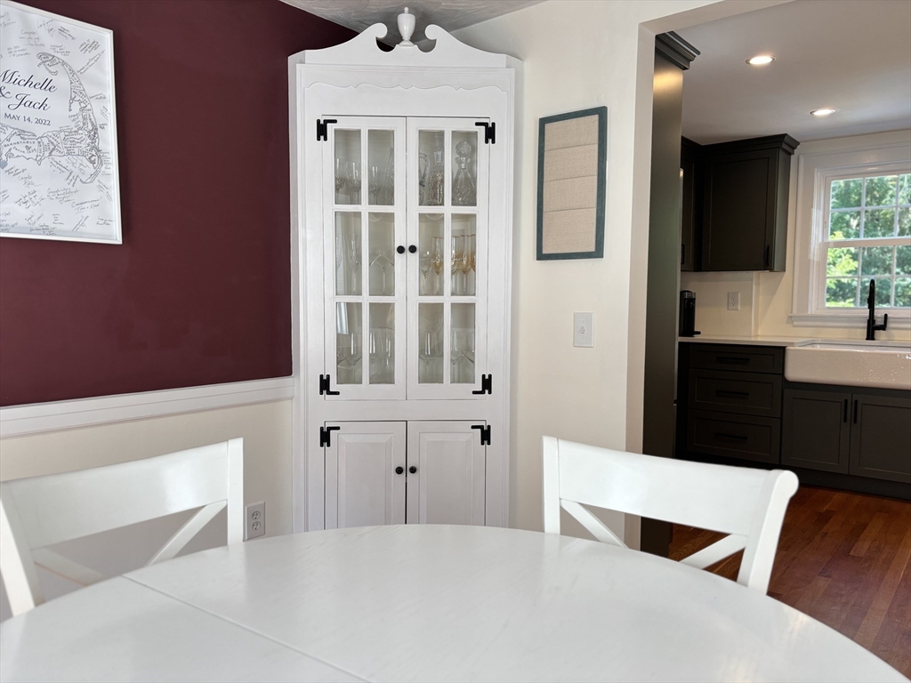 25 Sherman Road Wakefield, MA 01880 - Photo 8 of 20 Gallery Image 8