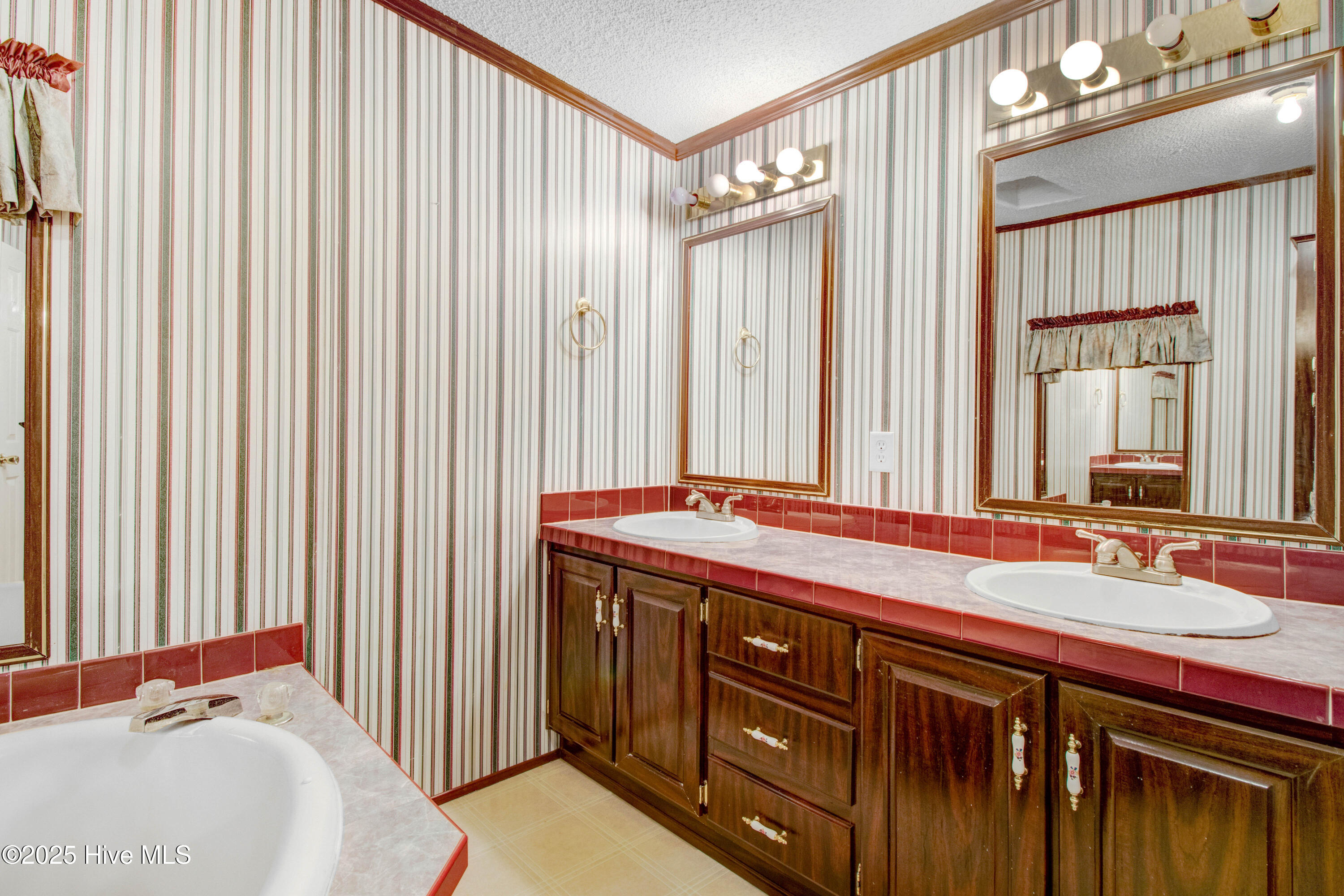 134 Starline Road Selma, NC 27576 - Photo 14 of 18 16-134 Starline Rd-16